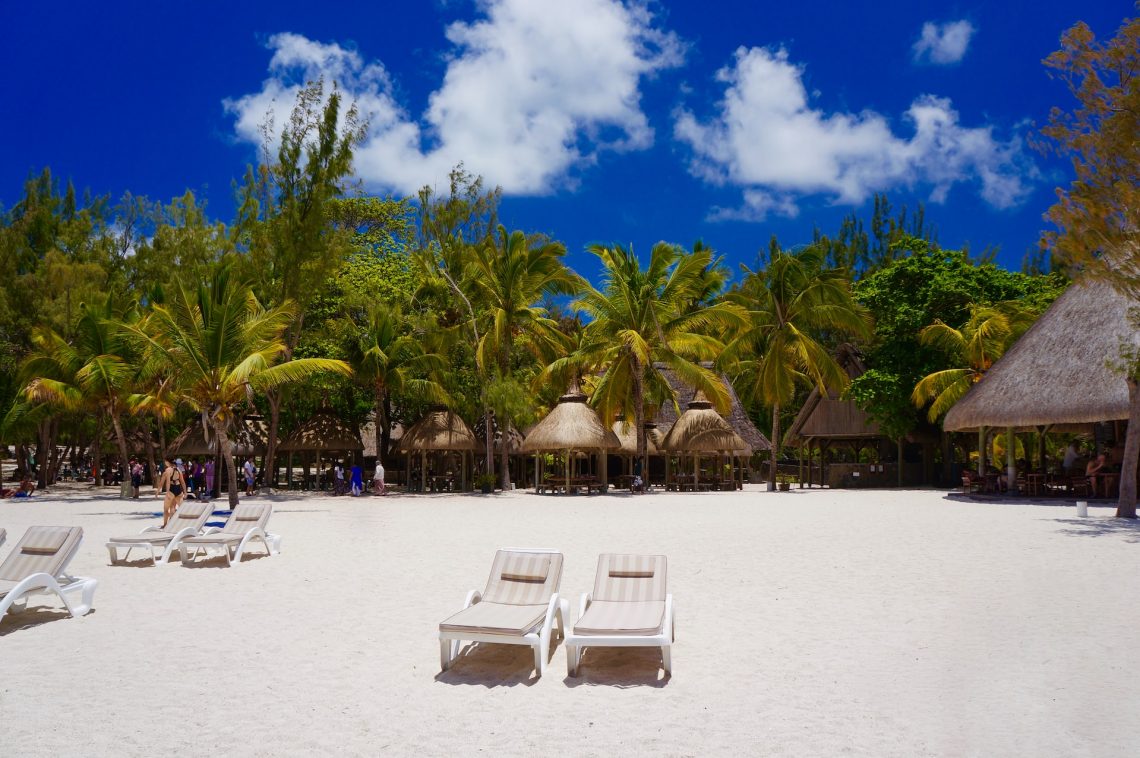 île aux cerfs maurice plage visite hôtel voyage kitesurf sable location