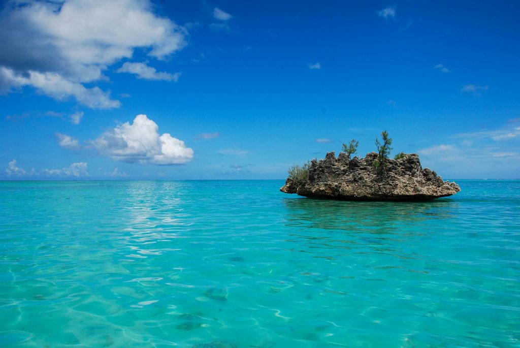 île bénitier crystal rock ile maurice visite avis guide conseil tourisme quand visiter comment s'y rendre bateau plongée dauphin