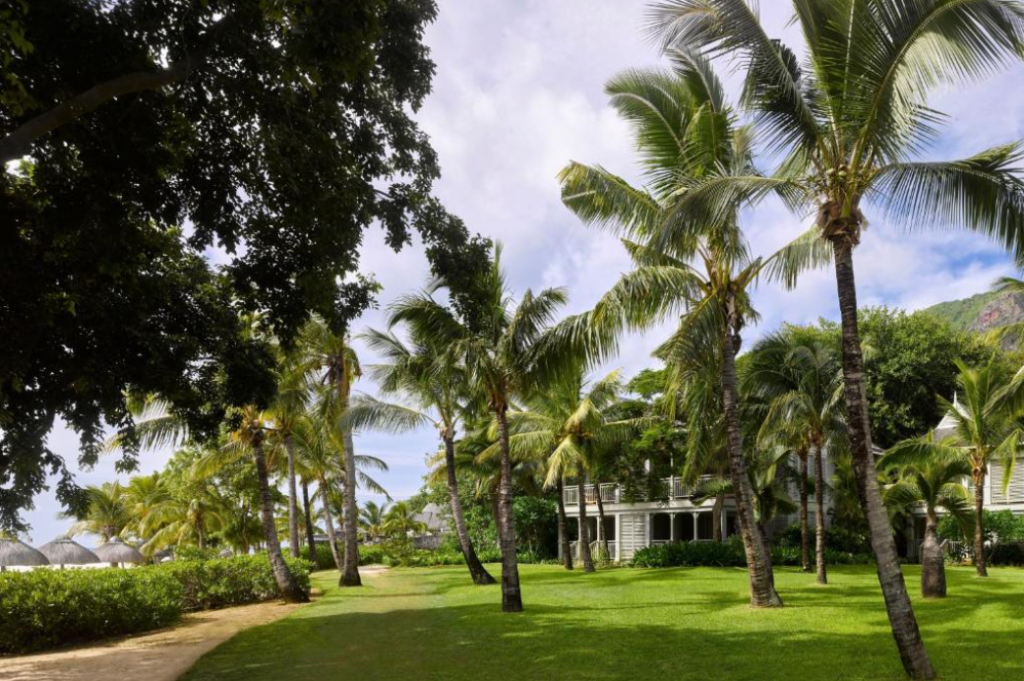 hotels ile maurice JW Marriott Mauritius Resort palmiers