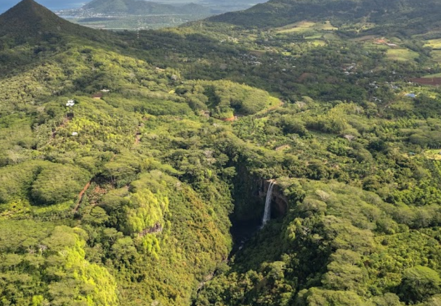 Cascade de Chamarel drone