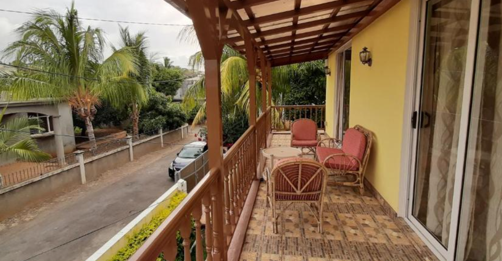 Casa Accacias près de Port Louis balcon